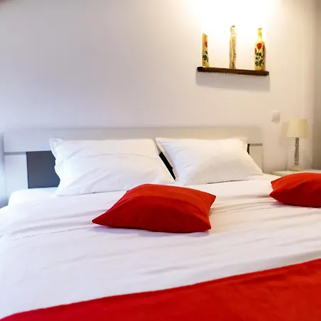 Gong Apartment *