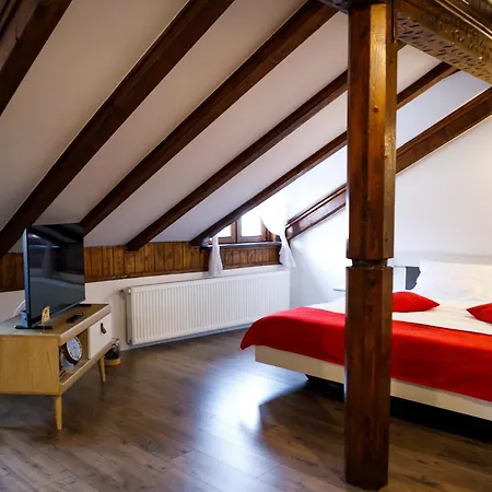 Gong Apartment