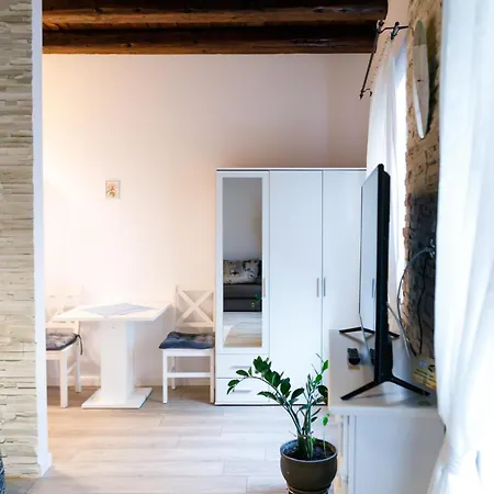 Gong Apartment *